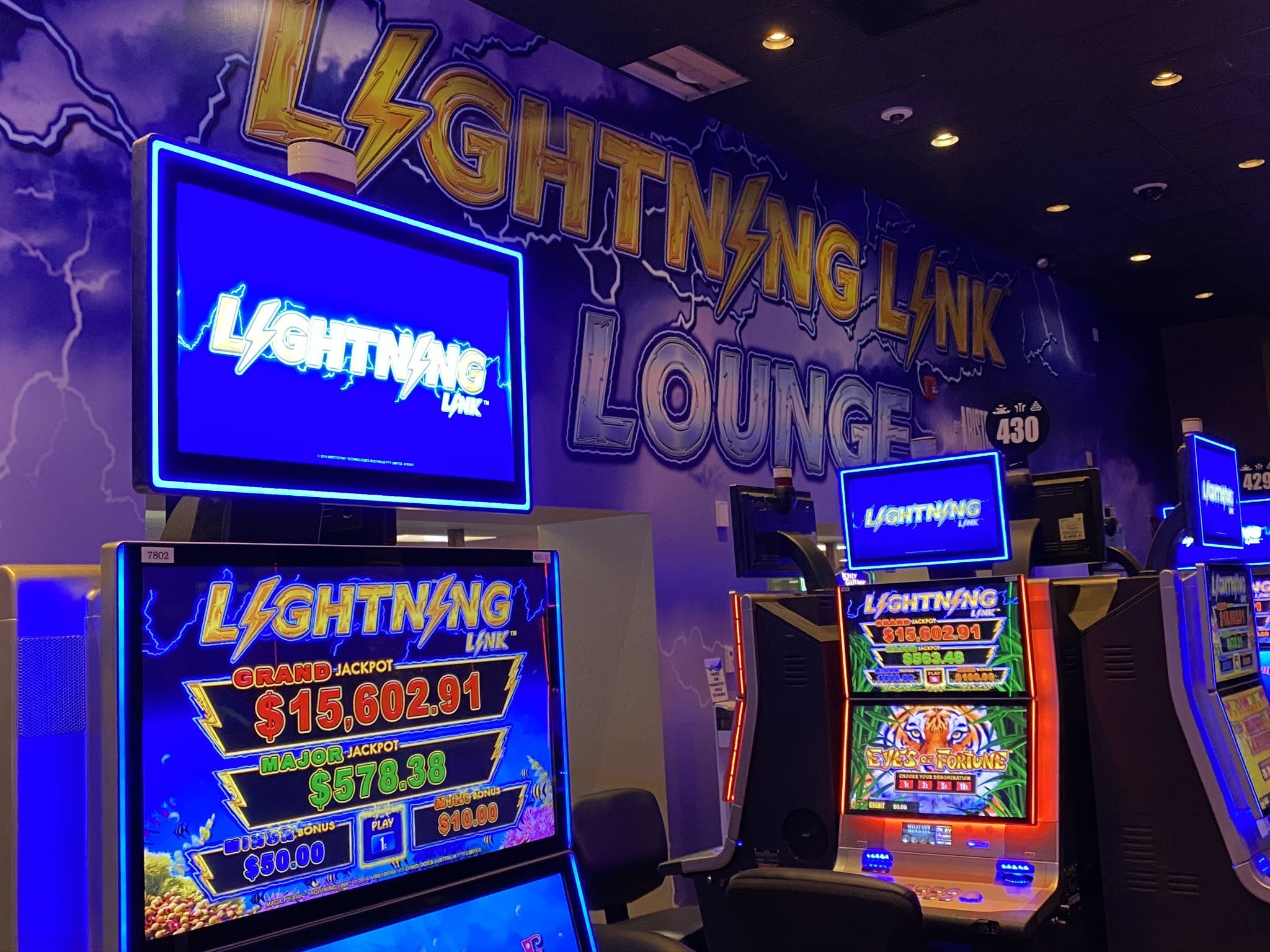 Win-River Resort & Casino, New Lightning Link Lounge & Dragon Link Den